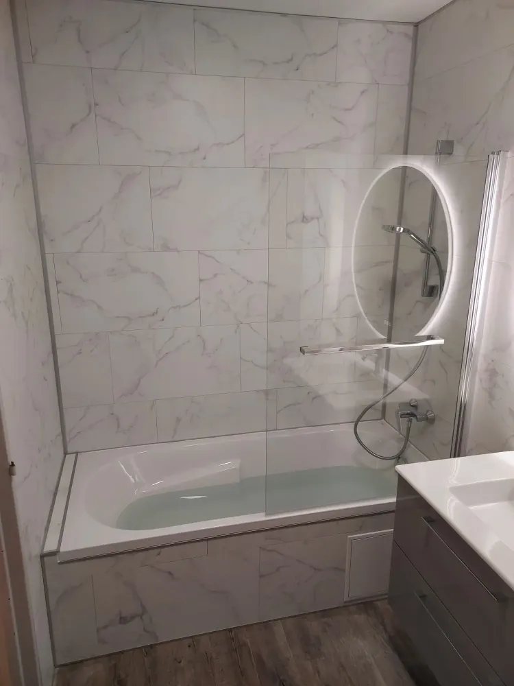 Baignoire effet marbre