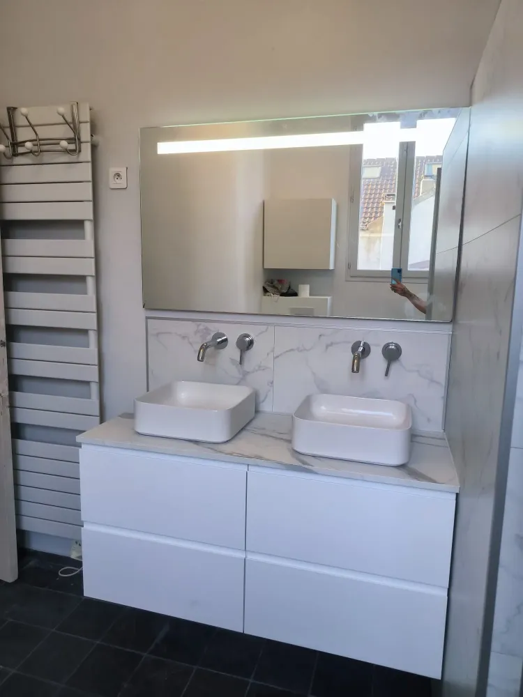 Meuble à deux vasques